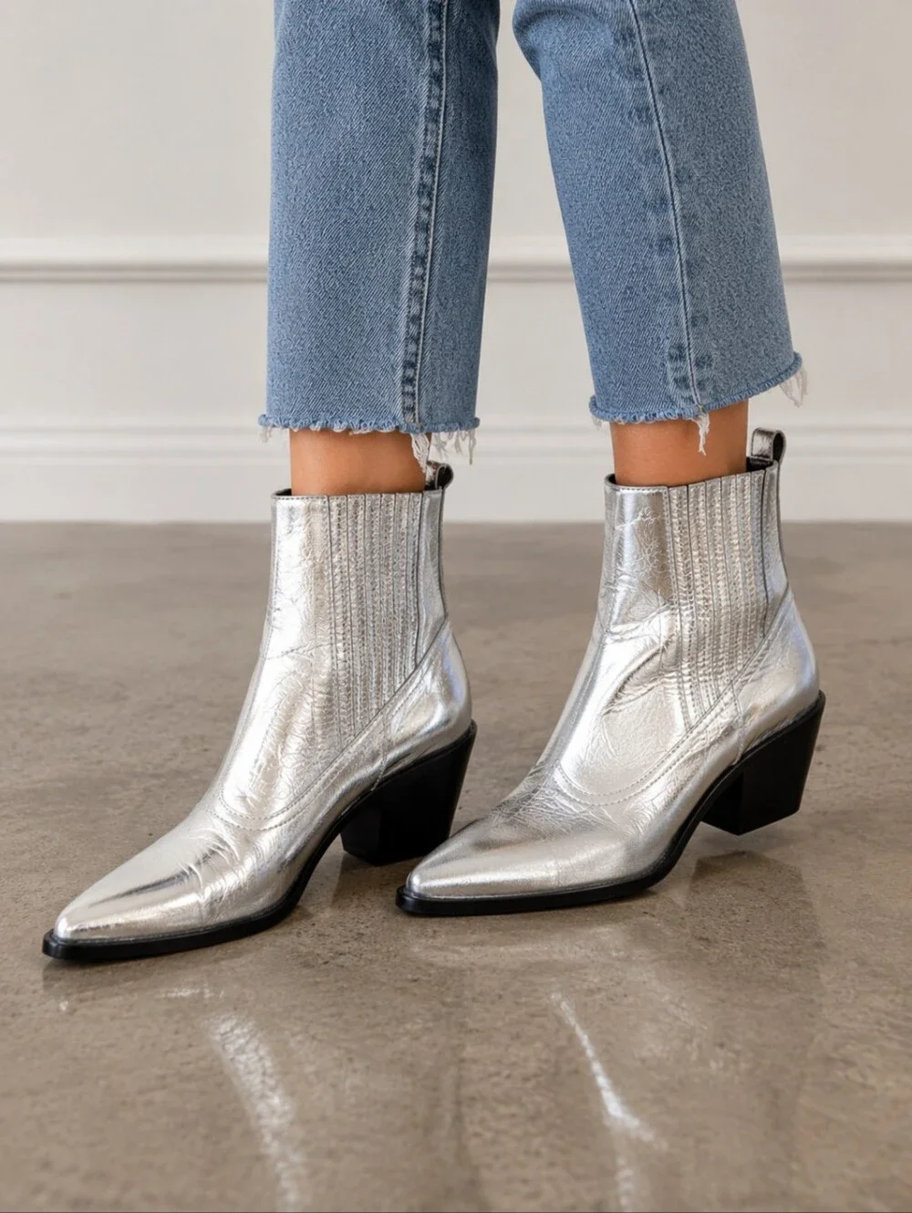 Tory Burch Silver Metallic Western Ankle Booties – Size 11 – NWOB